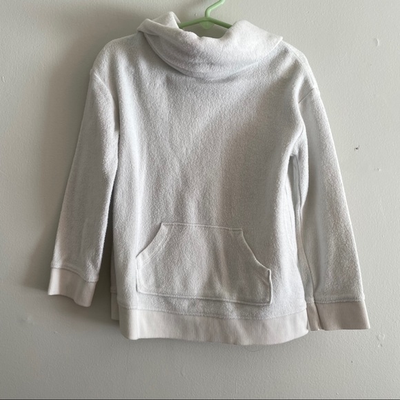 Old Navy pullover cowl neck white fuzzy pocket - Picture 1 of 3